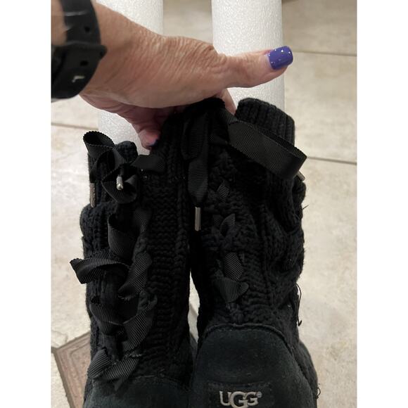 Ugg Black Isla Chunky Cable Knit Lace Up Boots Sz 8 - Picture 5 of 8